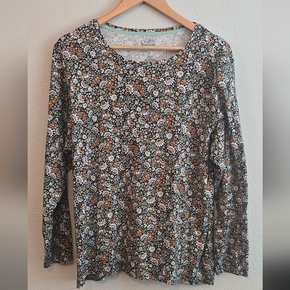 Croft & Barrow Ditsy Floral Print Long Sleeve Top